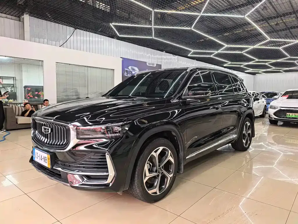 Geely Xingyue L — фото 1