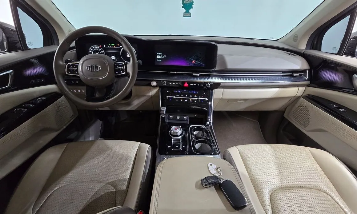 Kia Carnival — фото 4