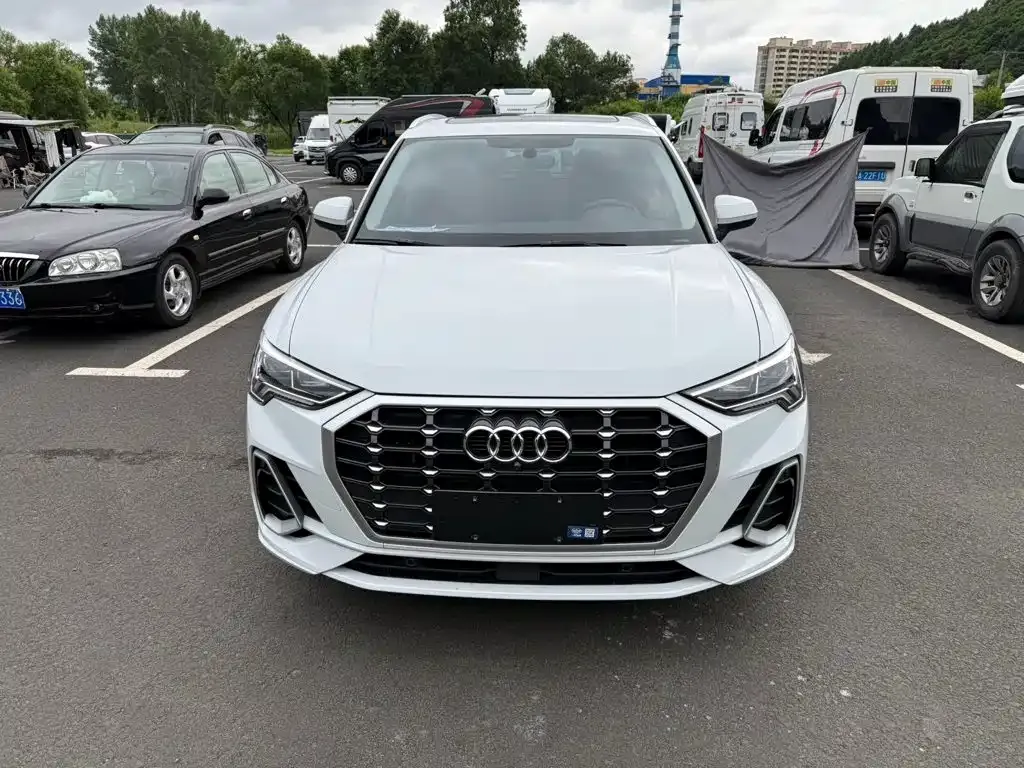 Audi Q3 — фото 2