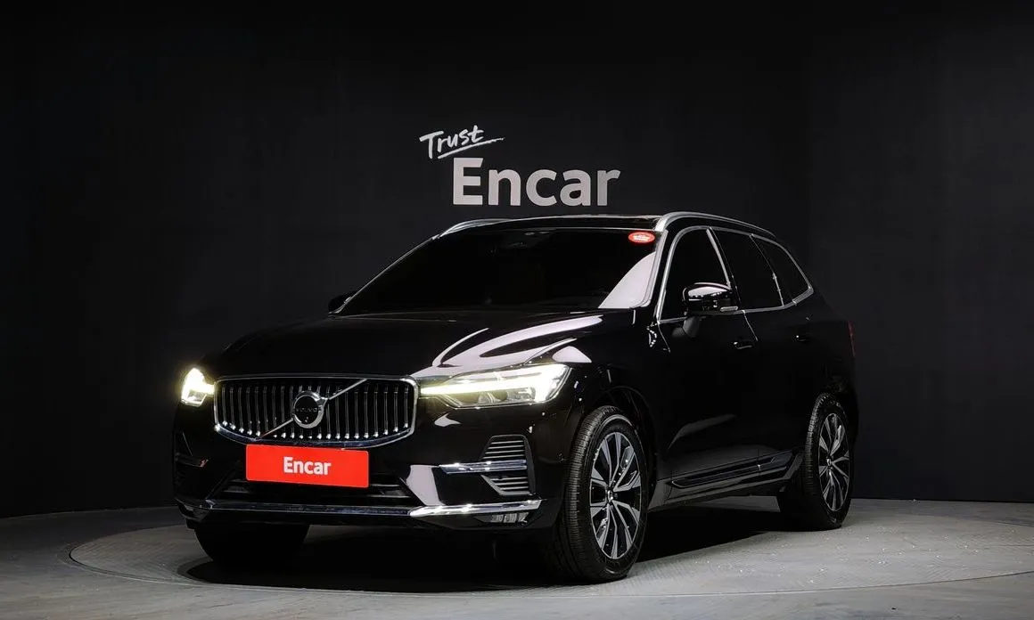 Volvo XC60 — фото 1