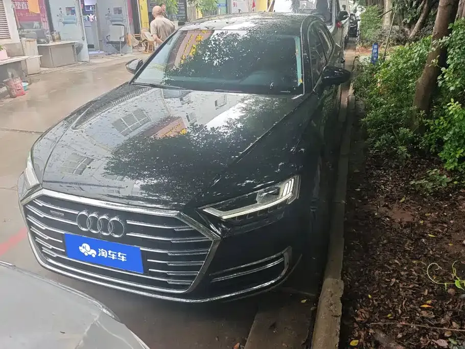 Audi A8 — фото 2
