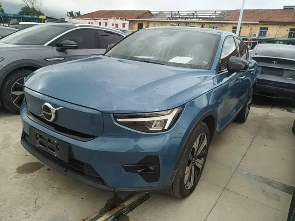Volvo C40 — фото 10