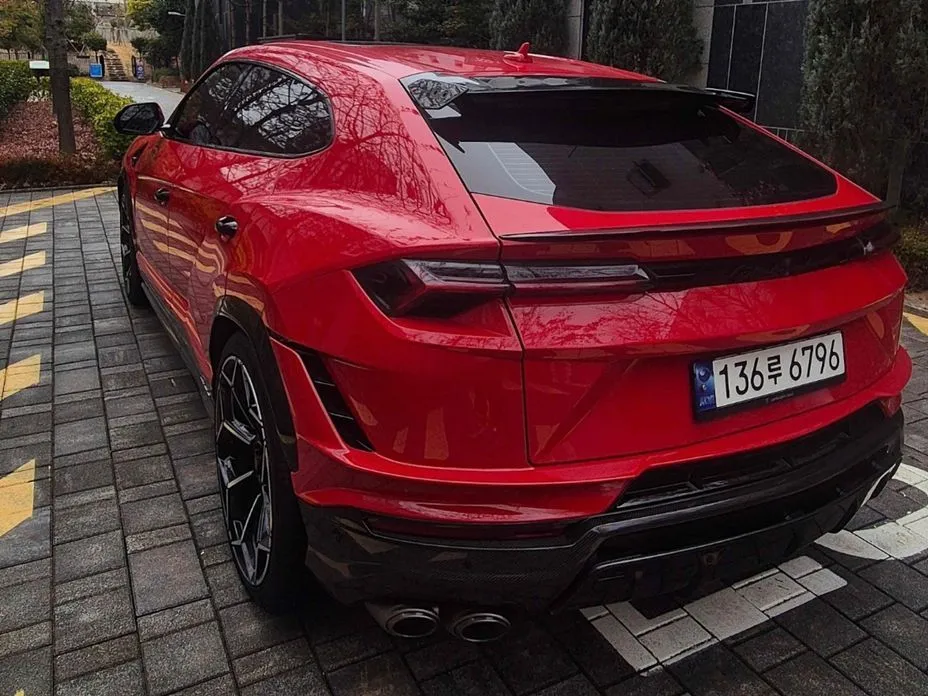 Lamborghini Urus — фото 9