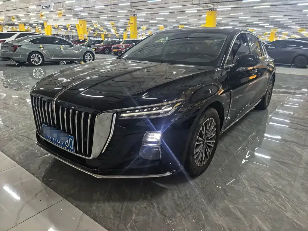 Hongqi H5 — фото 1