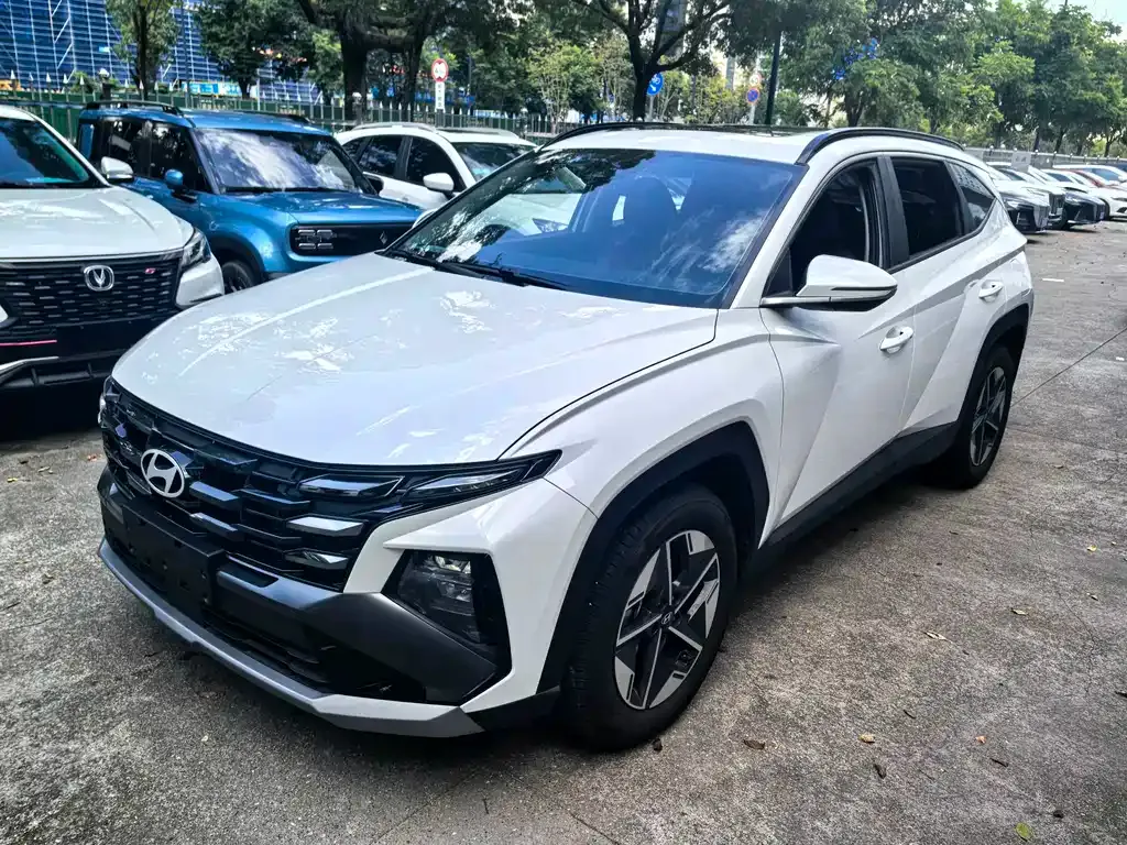 Hyundai Tucson — фото 1