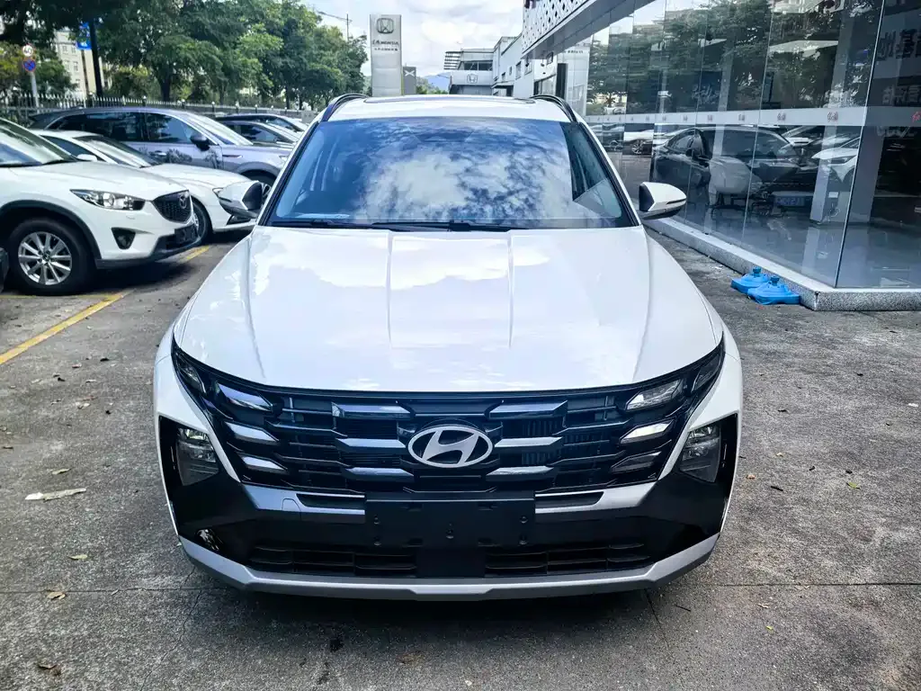 Hyundai Tucson — фото 9