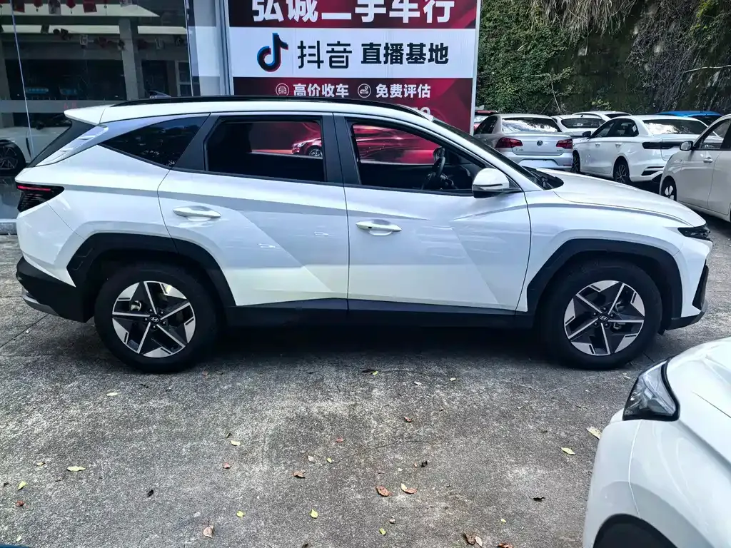 Hyundai Tucson — фото 8