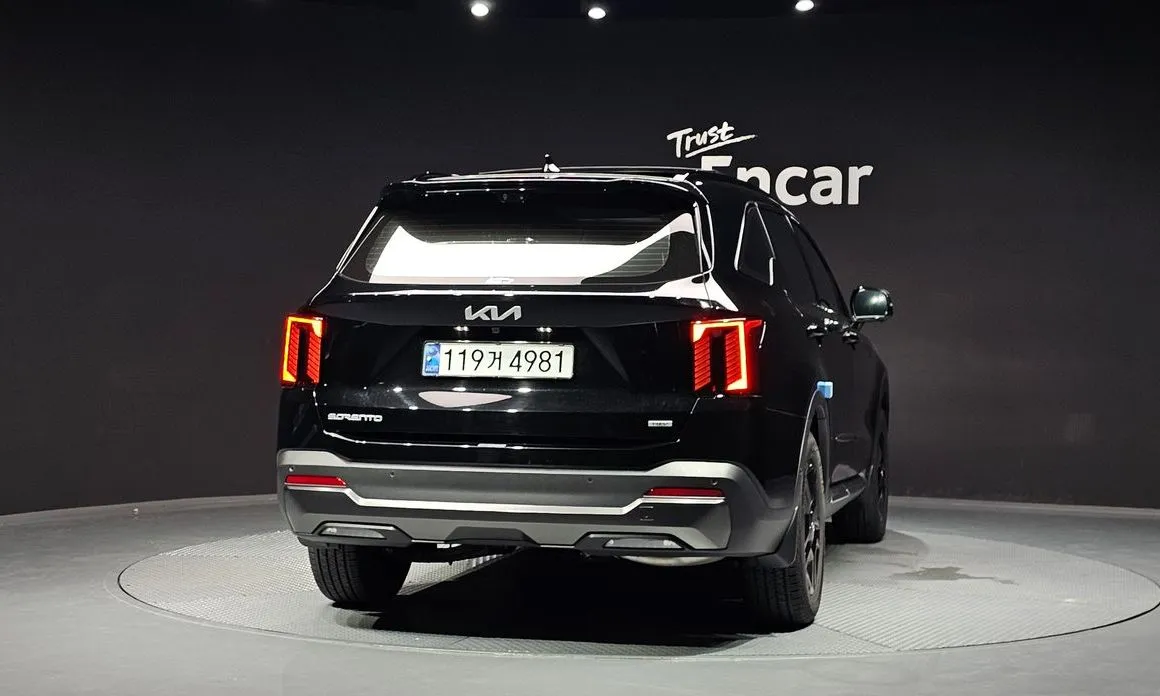 Kia Sorento — фото 5
