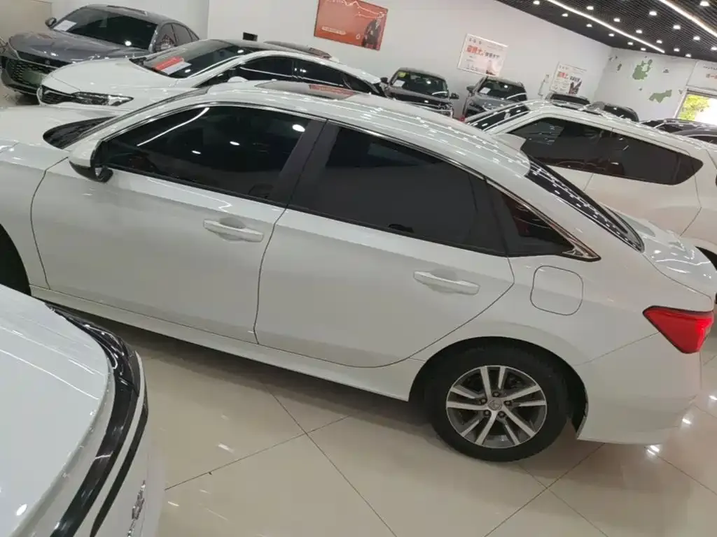 Honda Civic — фото 10