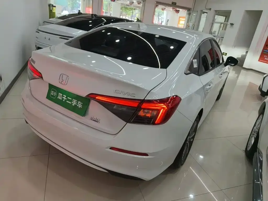 Honda Civic — фото 2