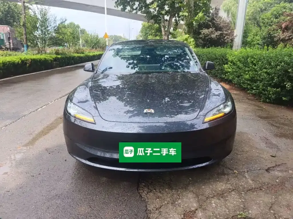 Tesla Model 3 — фото 10