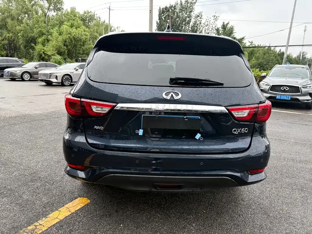 Infiniti QX60 (Import) — фото 10