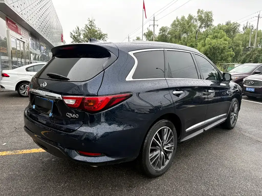 Infiniti QX60 (Import) — фото 8