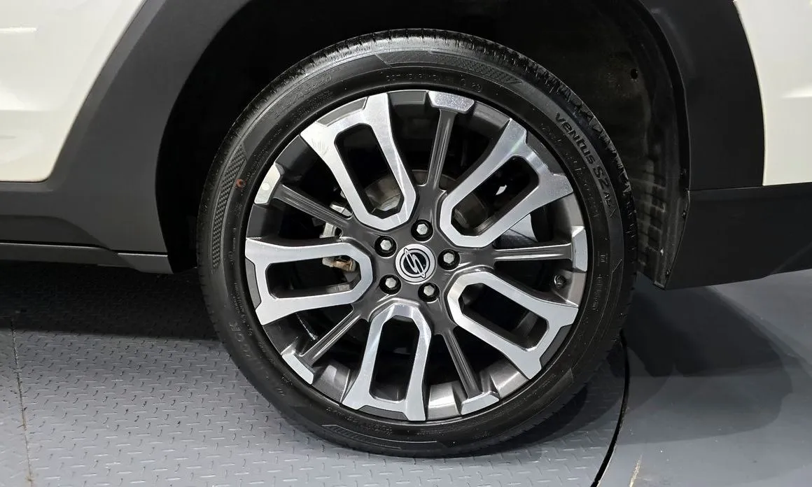 KG Mobility (Ssangyong) Torres — фото 6