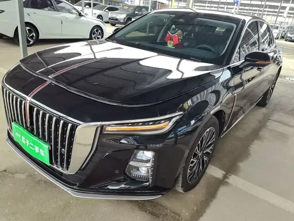 Hongqi H5 — фото 1