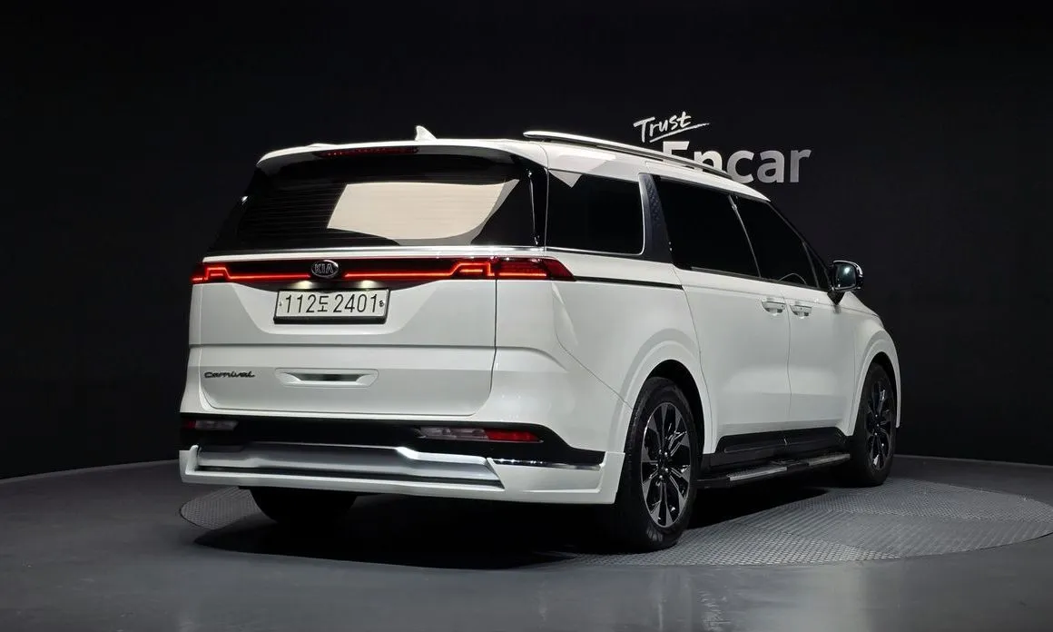 Kia Carnival — фото 3