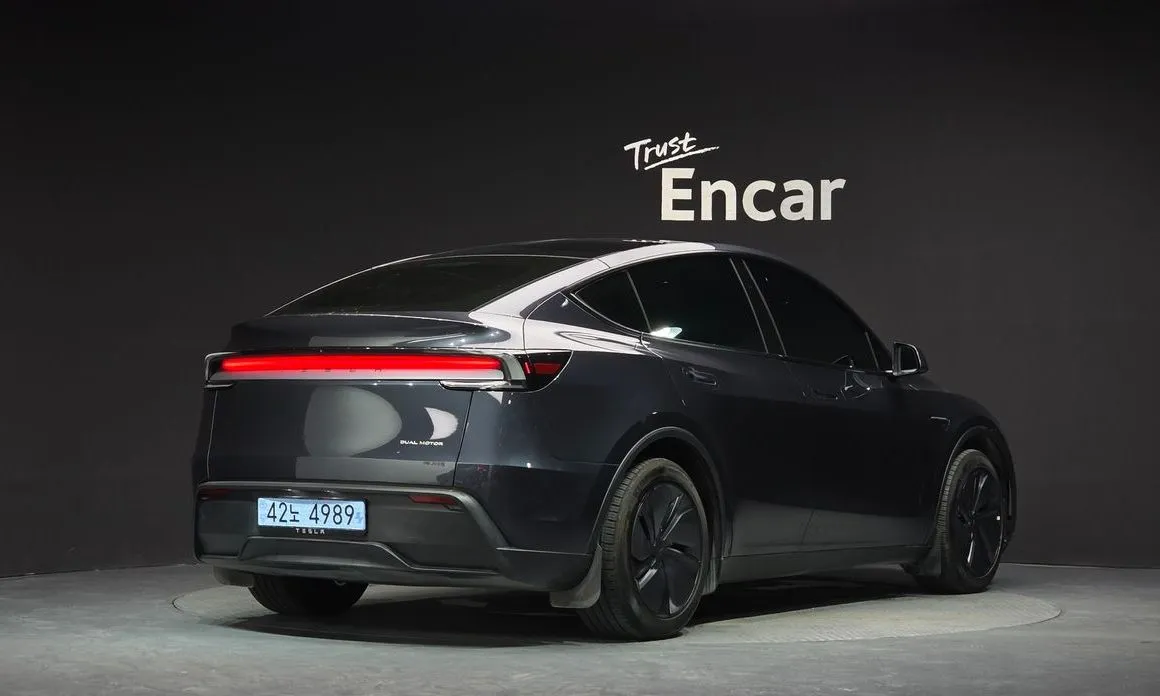 Tesla Model Y — фото 2