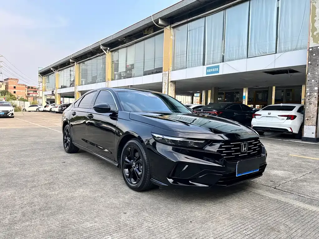 Honda Accord — фото 6