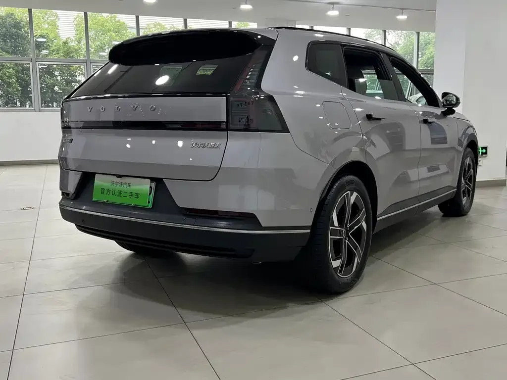 Volvo XC70 Plug-in Hybrid — фото 5