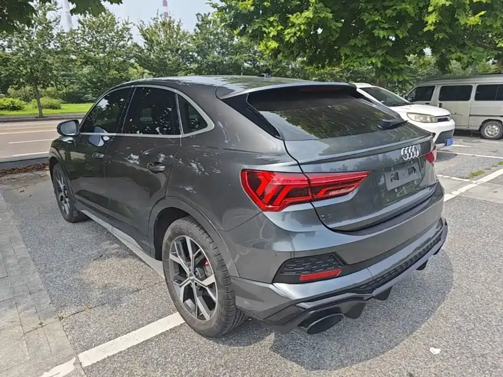 Audi Q3 Sportback — фото 5