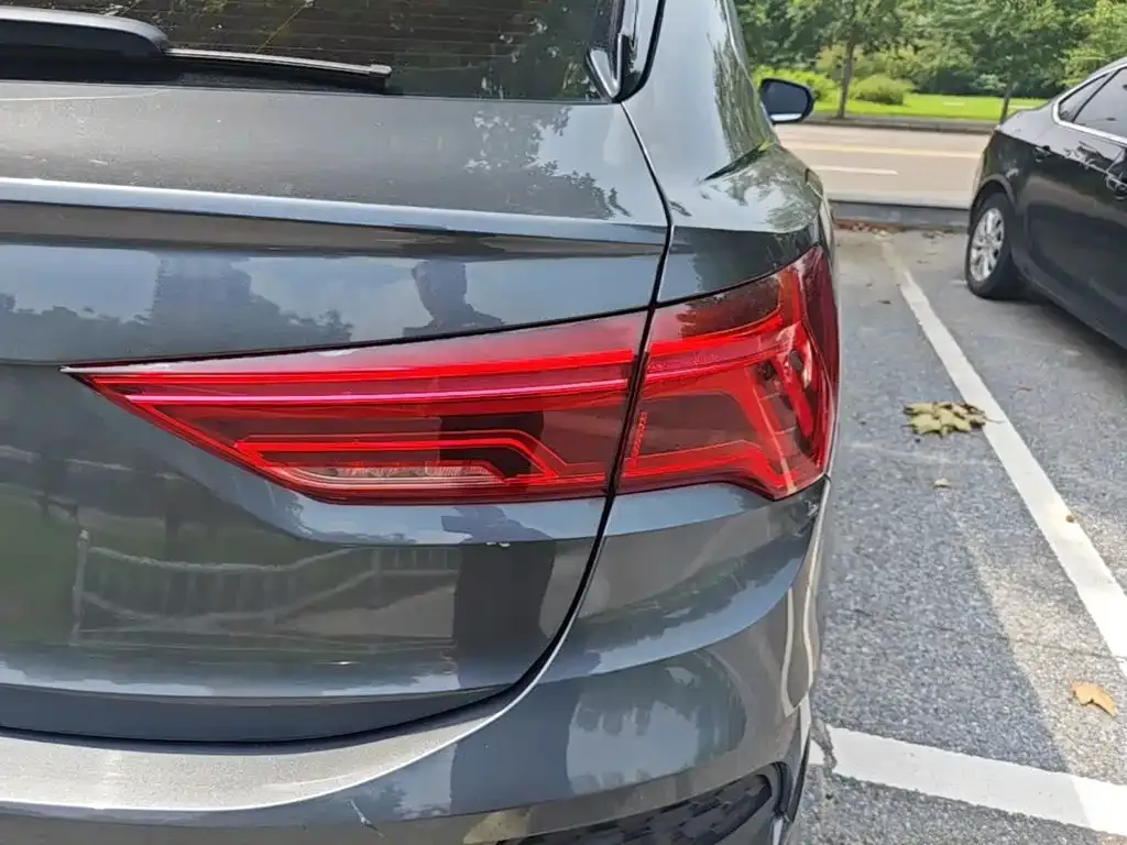 Audi Q3 Sportback — фото 3