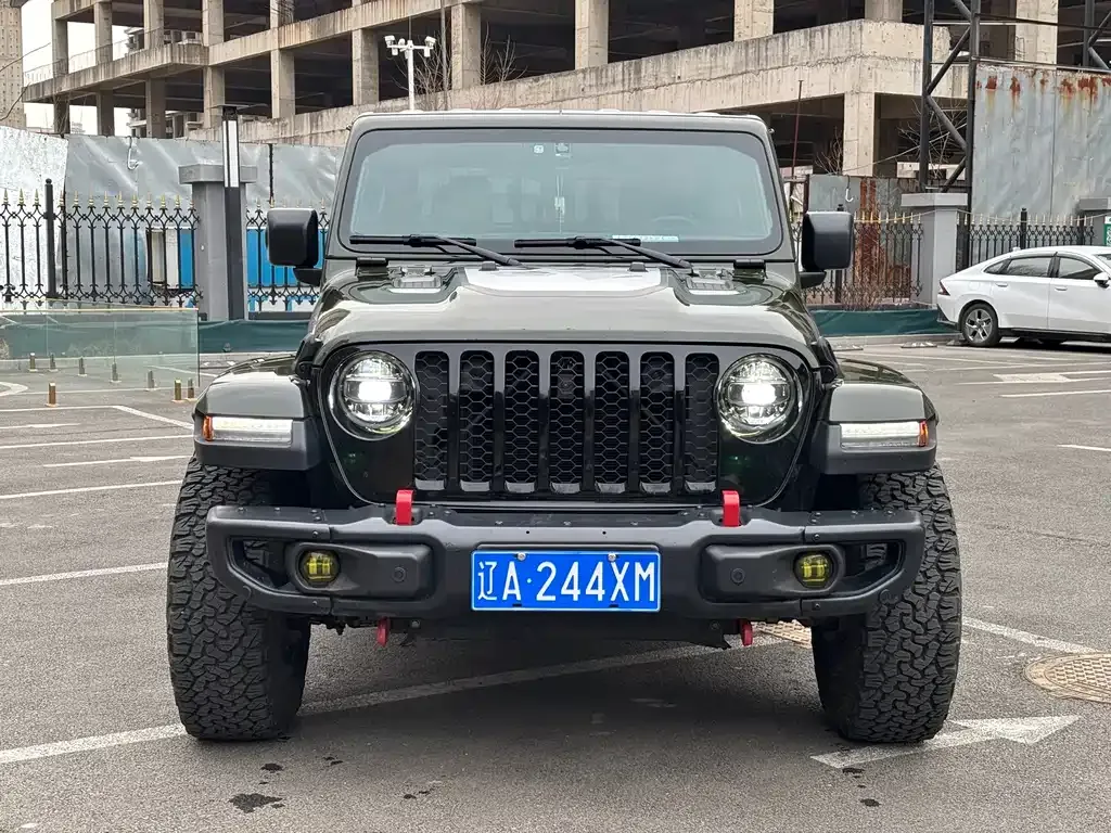 Jeep Gladiator — фото 10