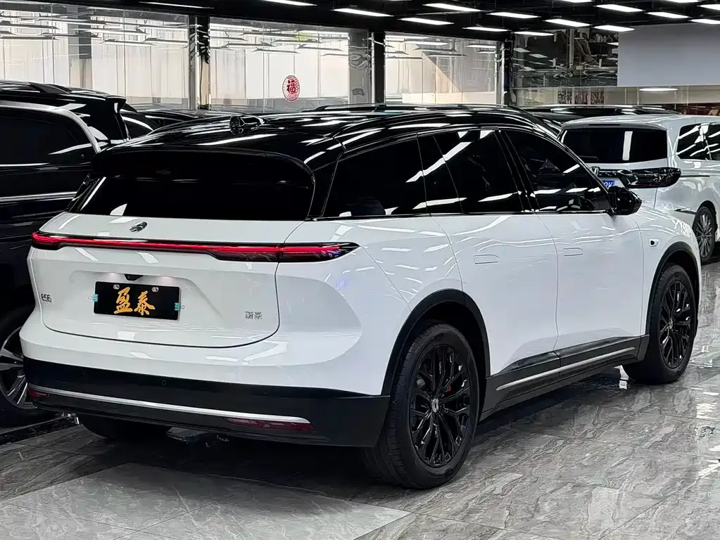 NIO ES6 — фото 4