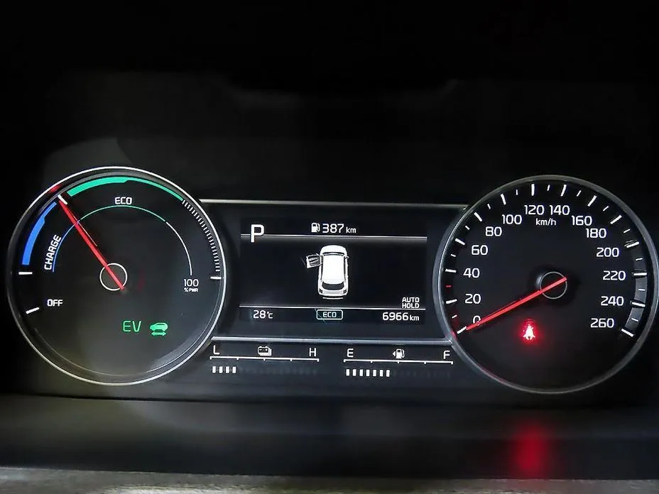 Kia Sorento — фото 3