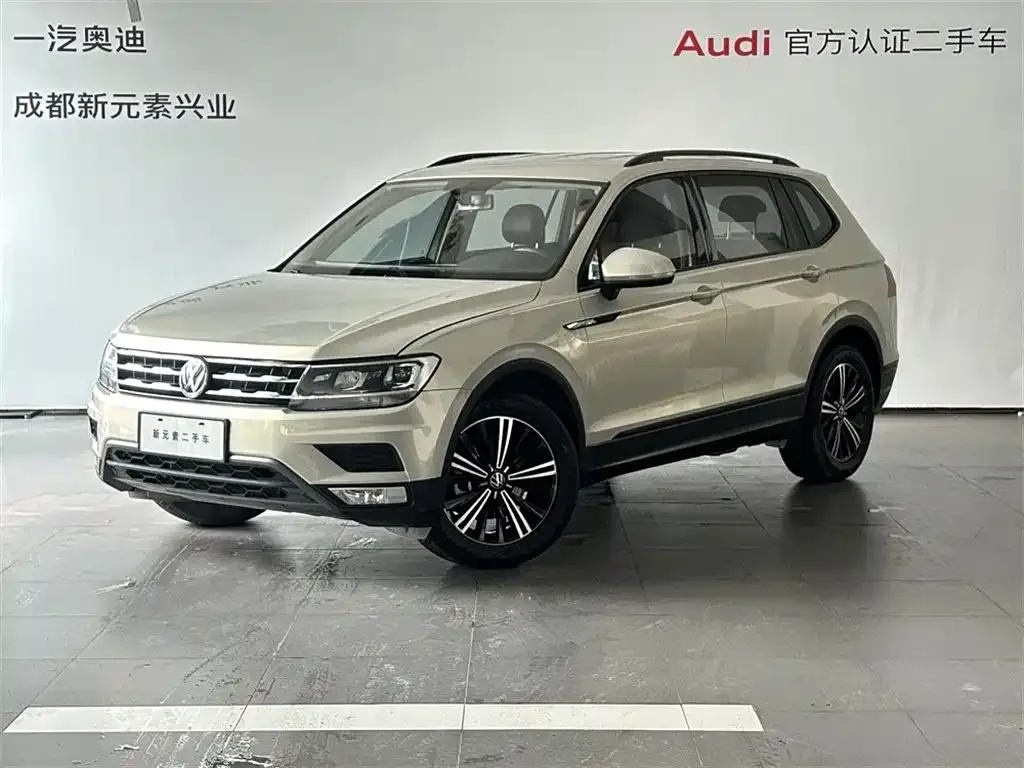 Volkswagen Tiguan L — фото 1