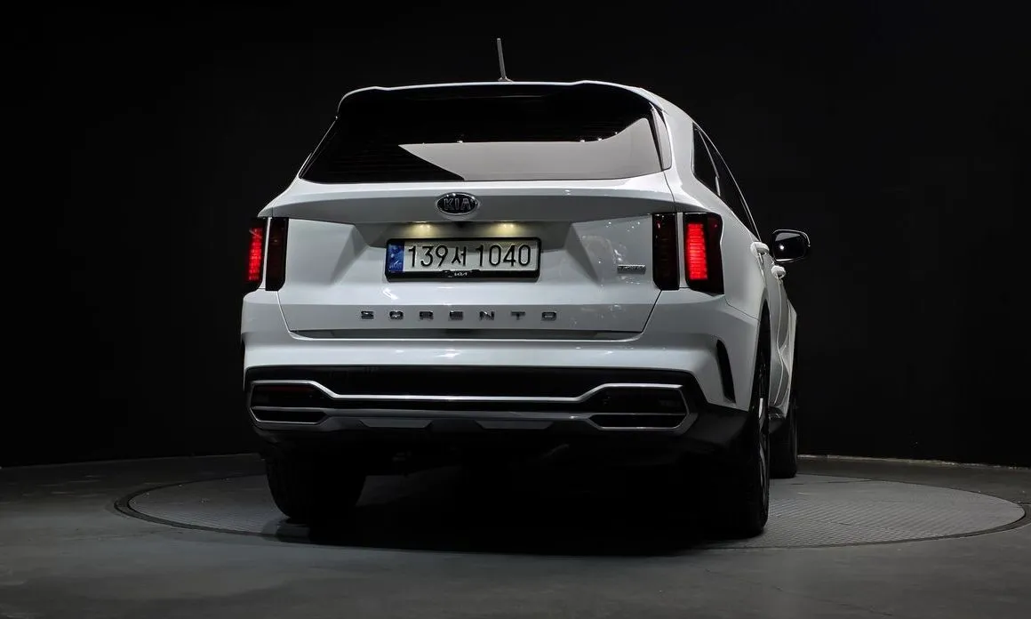 Kia Sorento — фото 4