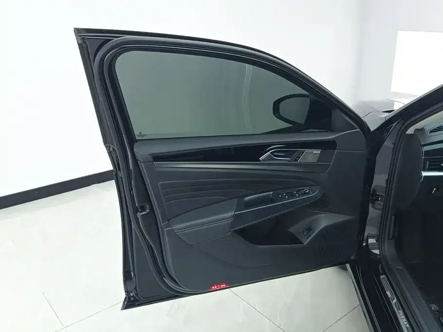 Volkswagen Passat — фото 2