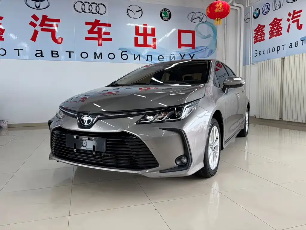 Toyota Corolla — фото 1