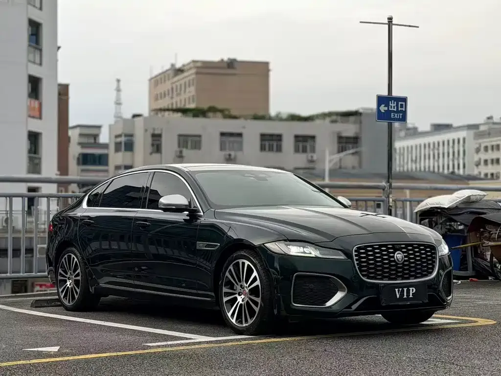Jaguar XFL — фото 3