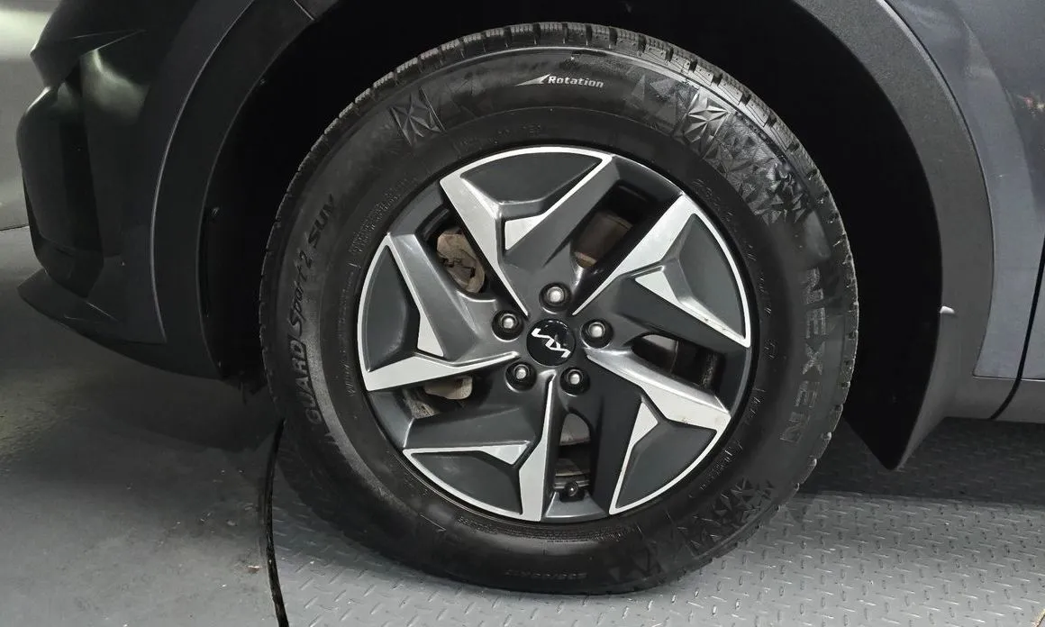 Kia Sorento — фото 10