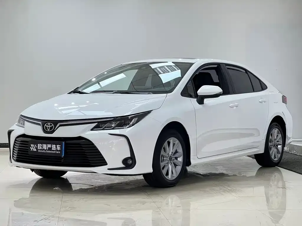 Toyota Corolla — фото 1