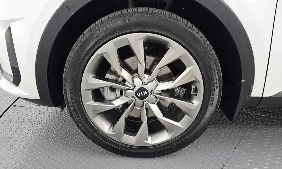 Kia Sorento — фото 6