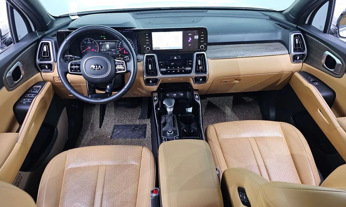 Kia Sorento — фото 9