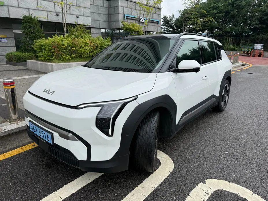 Kia EV3 — фото 1