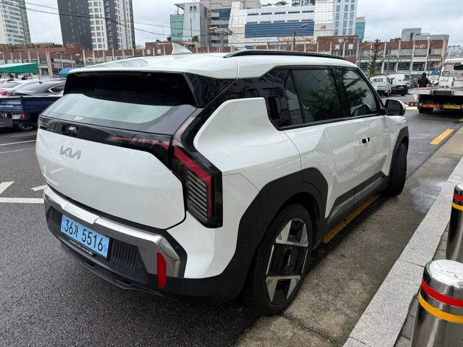 Kia EV3 — фото 2