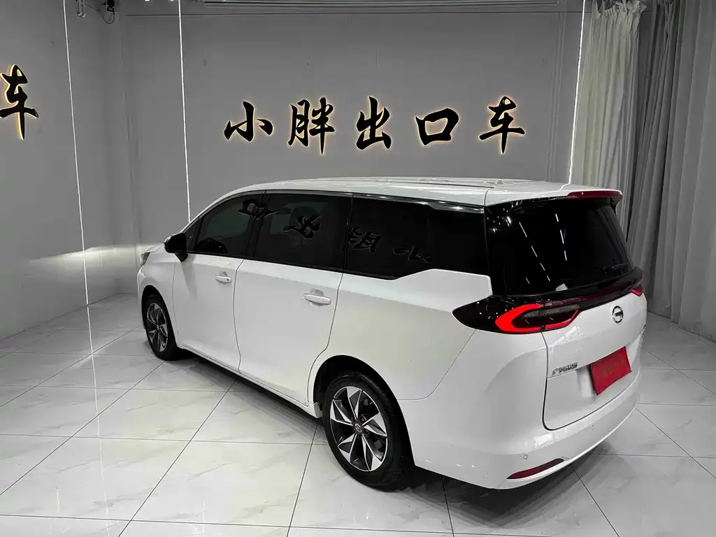 GAC Motor Trumpchi M6 — фото 7