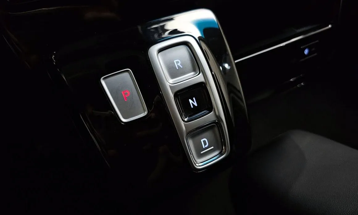 Hyundai Staria — фото 2