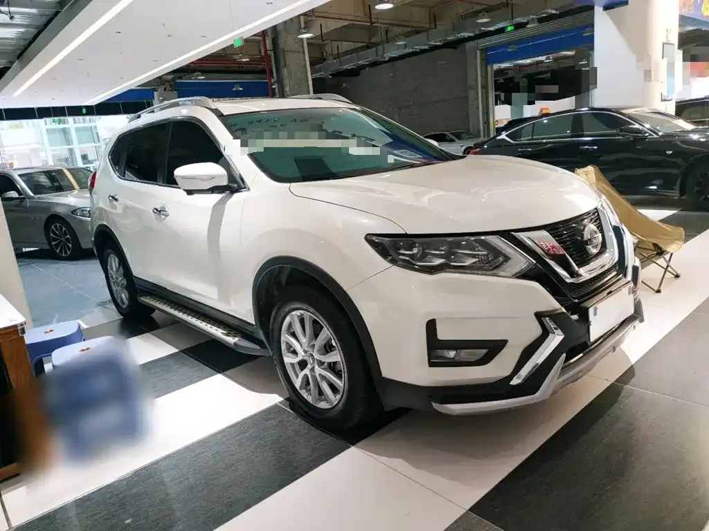 Nissan X-Trail — фото 8