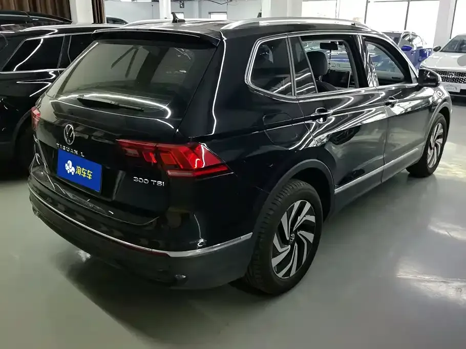 Volkswagen Tiguan L — фото 6
