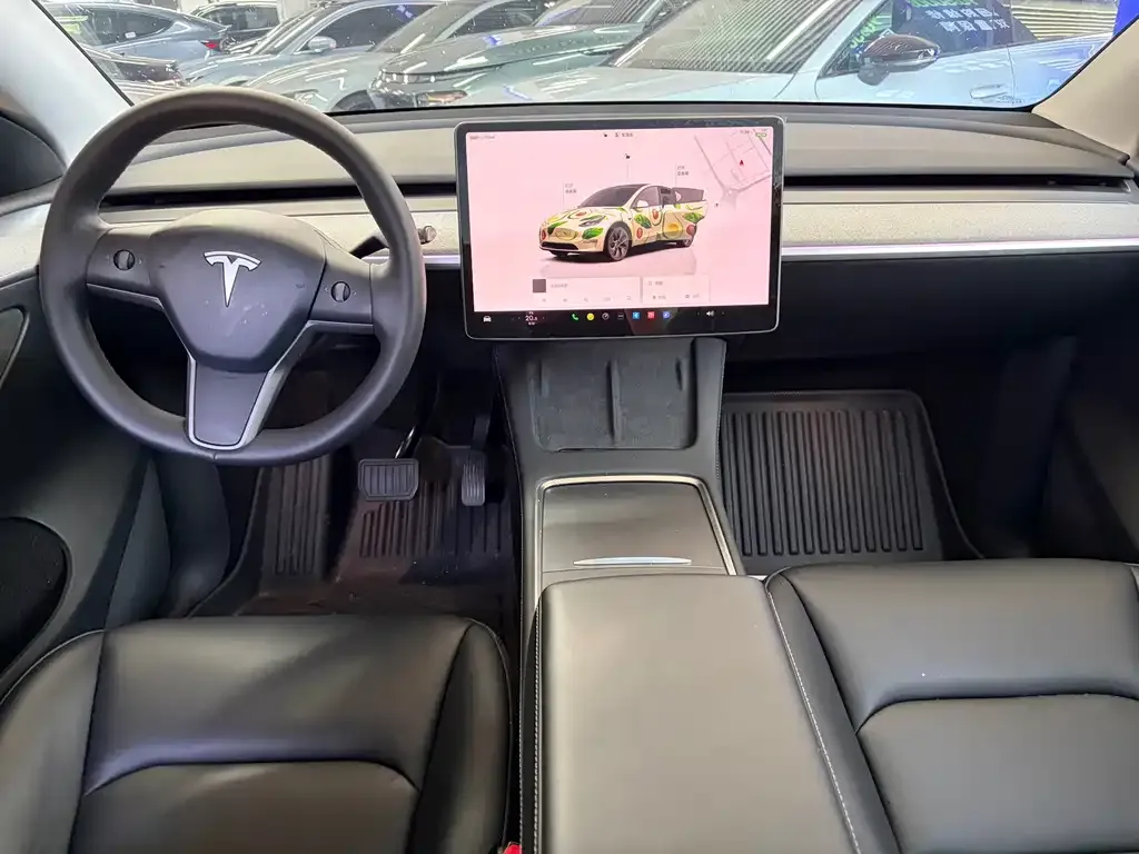 Tesla Model Y — фото 7