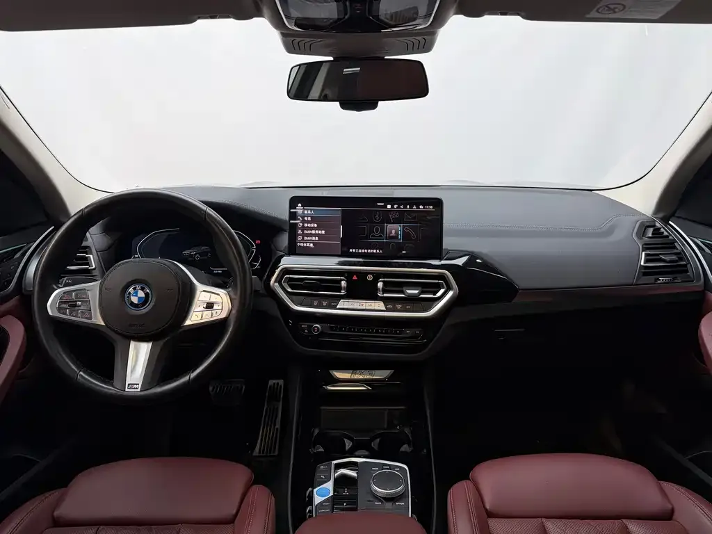 BMW iX3 — фото 5