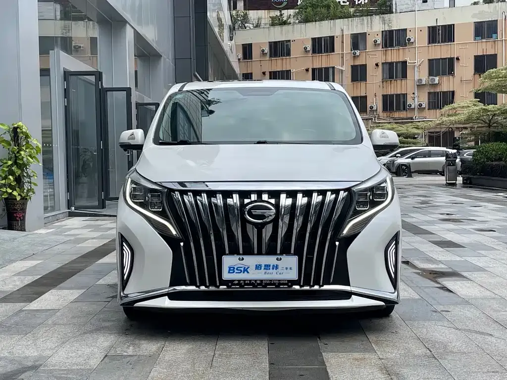 GAC Motor Trumpchi M8 — фото 10