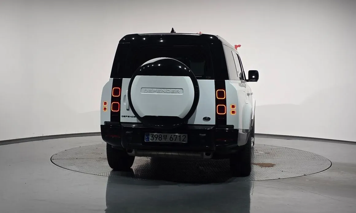 Land Rover Defender — фото 2