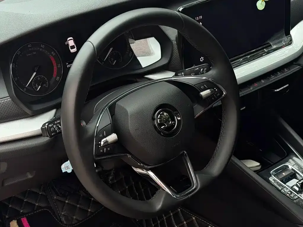 Skoda Octavia — фото 3