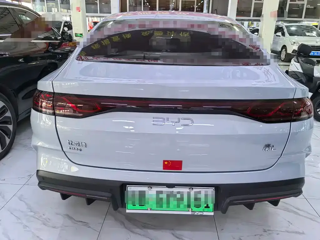BYD Qin L — фото 10