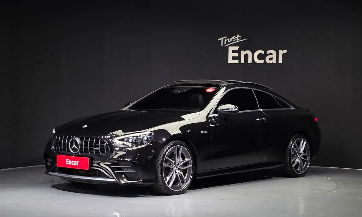 Mercedes-Benz E-Class — фото 1